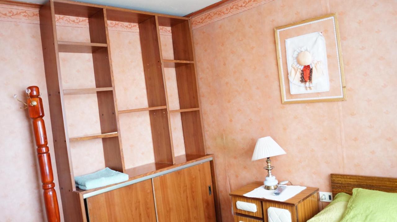 פורטו נטאלס Hostal Bernardita מראה חיצוני תמונה