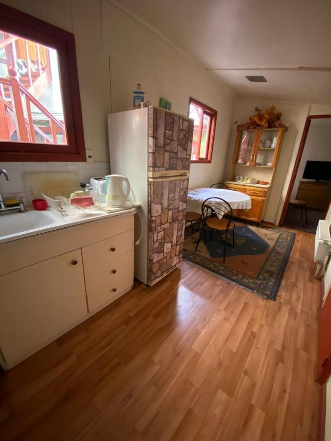 פורטו נטאלס Hostal Bernardita מראה חיצוני תמונה